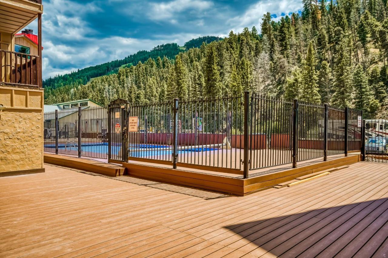 Lovely Lifts West Getaway Red River Esterno foto